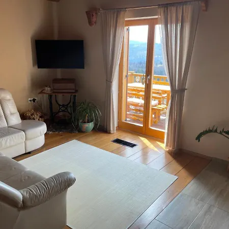 Vineyard Stopar * Straza